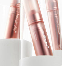 Load image into Gallery viewer, Medicube Collagen Glow Booster Serum 15ml