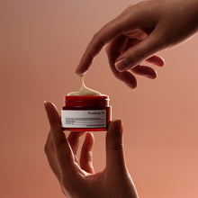 Load image into Gallery viewer, Pyunkang Yul Red Ginseng Propolis Repairing Moisturizer 30ml
